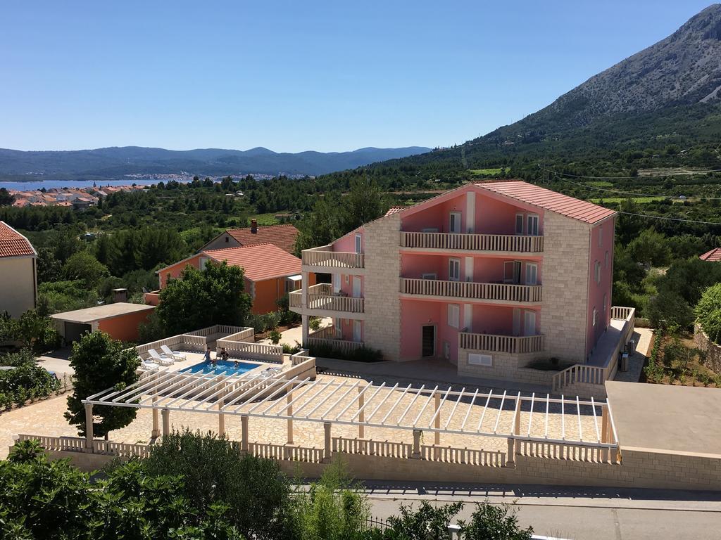 Apartments Meridiana 1 奥瑞比克 外观 照片