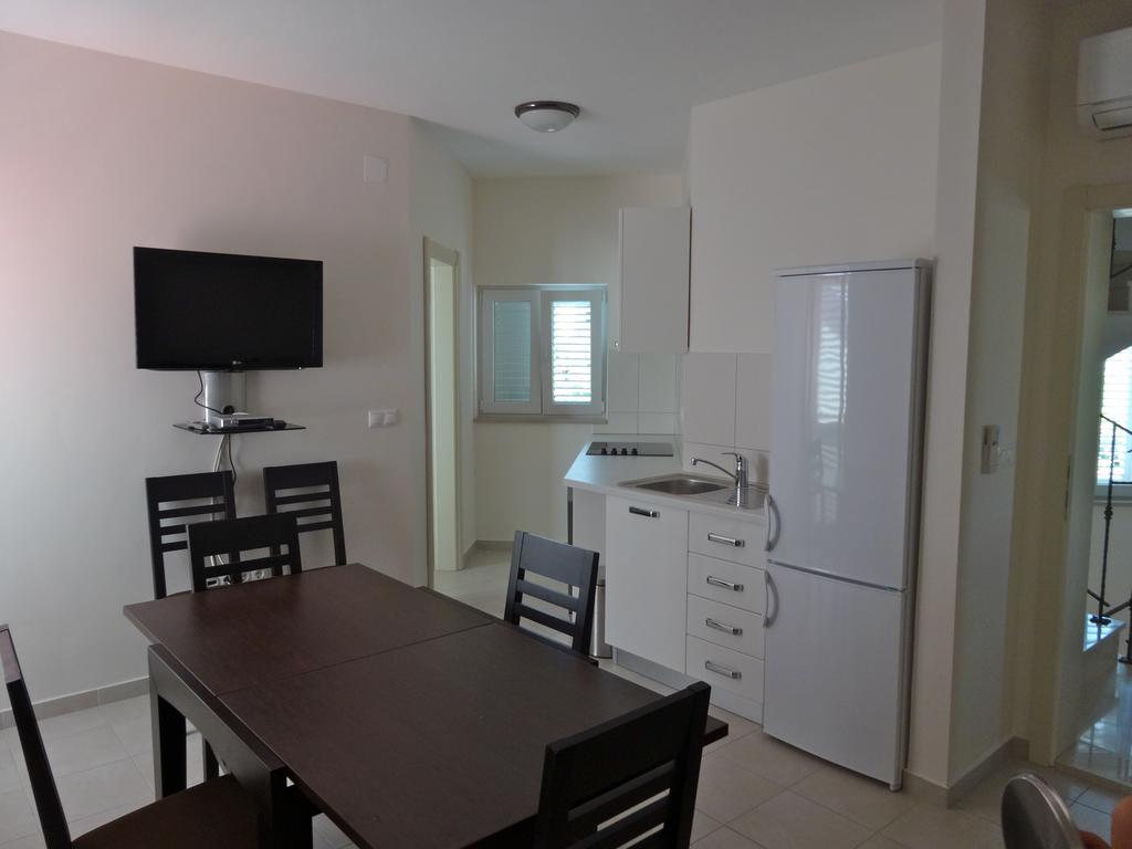 Apartments Meridiana 1 奥瑞比克 外观 照片