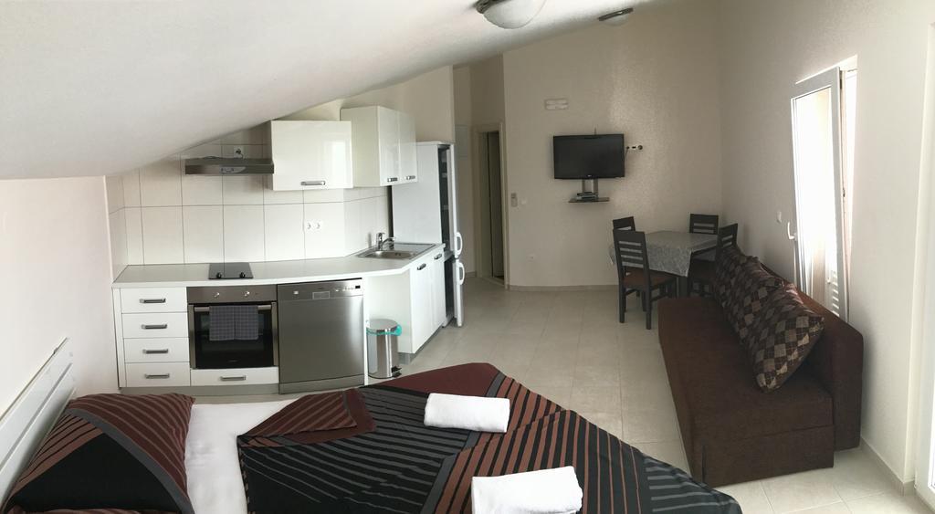 Apartments Meridiana 1 奥瑞比克 外观 照片