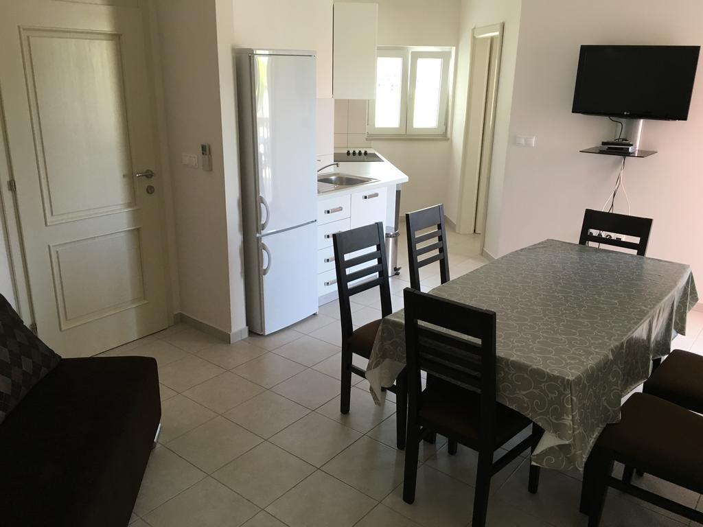 Apartments Meridiana 1 奥瑞比克 外观 照片