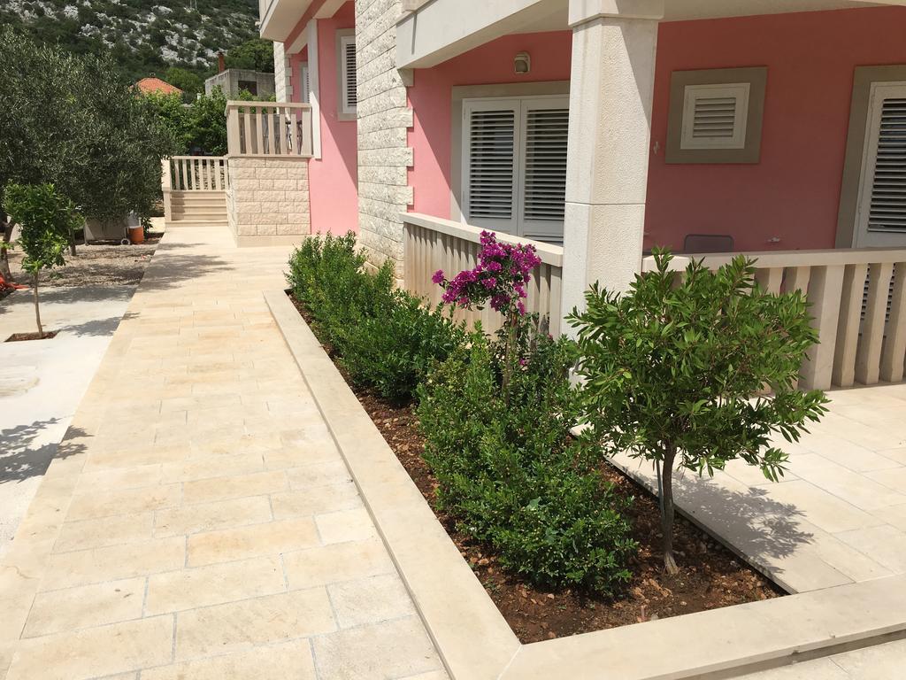 Apartments Meridiana 1 奥瑞比克 外观 照片