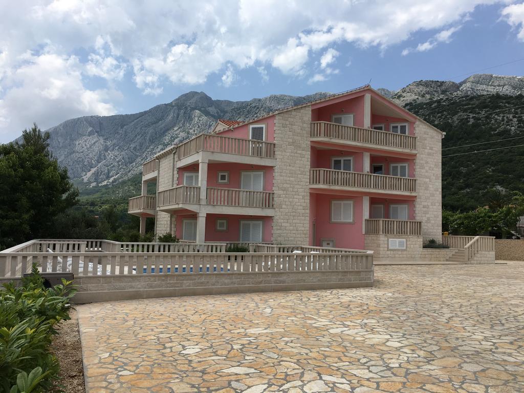 Apartments Meridiana 1 奥瑞比克 外观 照片