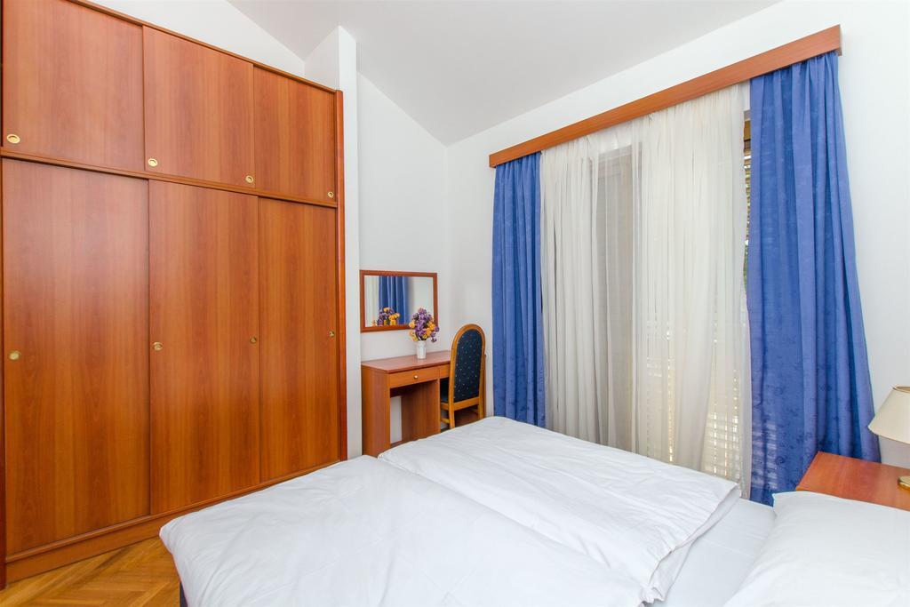 Apartments Meridiana 1 奥瑞比克 外观 照片