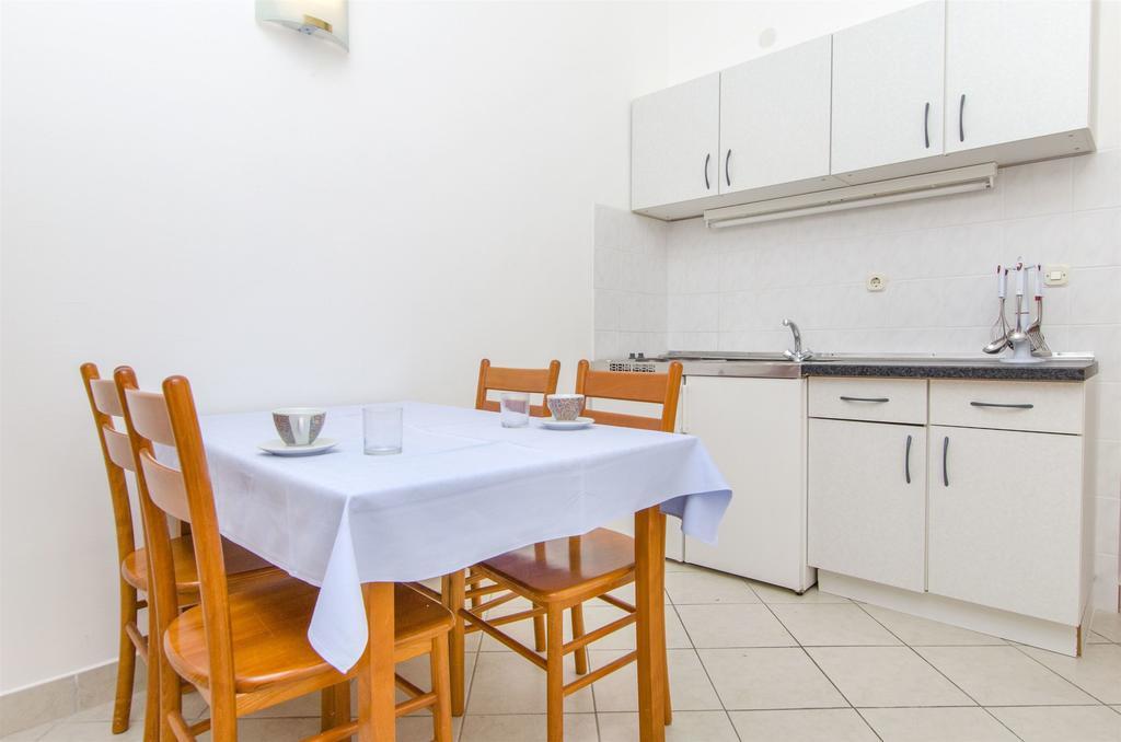Apartments Meridiana 1 奥瑞比克 外观 照片