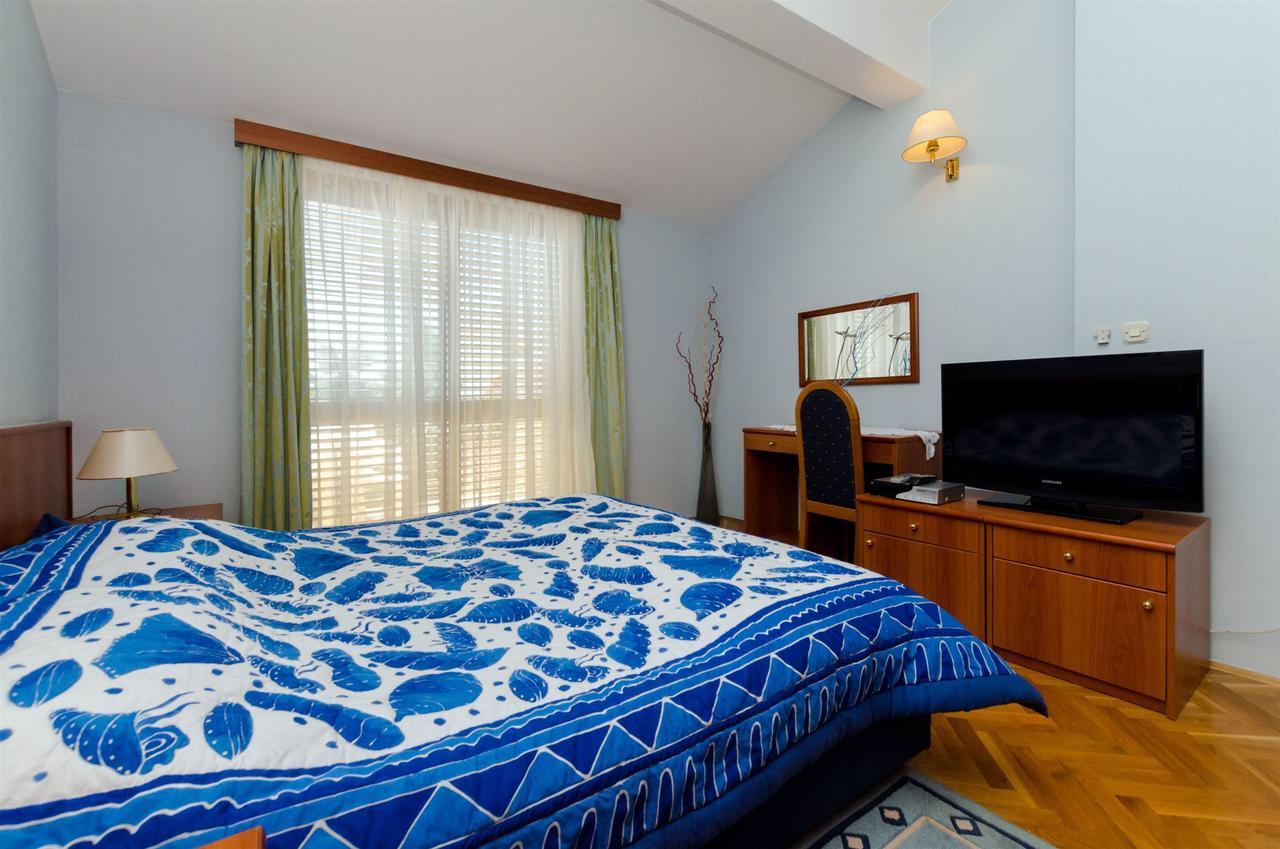 Apartments Meridiana 1 奥瑞比克 外观 照片